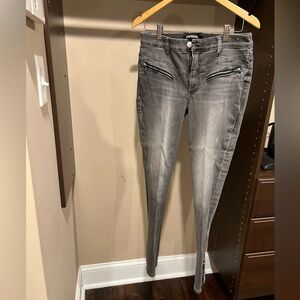 Express Gray Skinny Jeans with Vintage-Inspired Style
